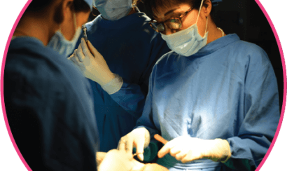 Khách hàng gây tê cục bộ và Tiến hành nâng chân mày bằng chỉ Eye Beauty Cog