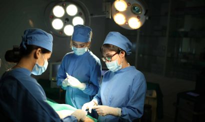 thực hiện quy trình gọt hàm