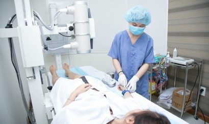 Kiểm tra màu mực và dụng cụ phun