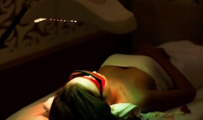 Đắp mặt nạ dưỡng