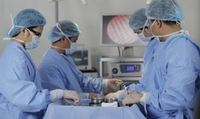 Thực hiện quy trình nâng mông nội soi